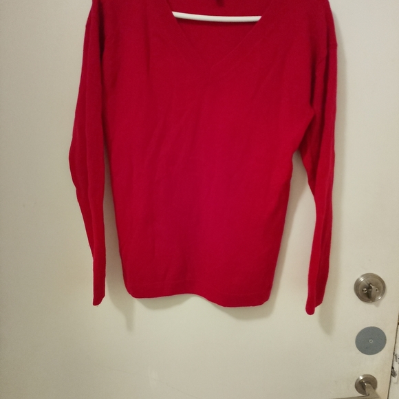 Talbots Red V-Neck Sweater - Picture 2 of 4